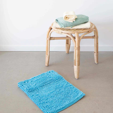 CÓMO MANTENER LIMPIA LA ALFOMBRILLA DE BAÑO