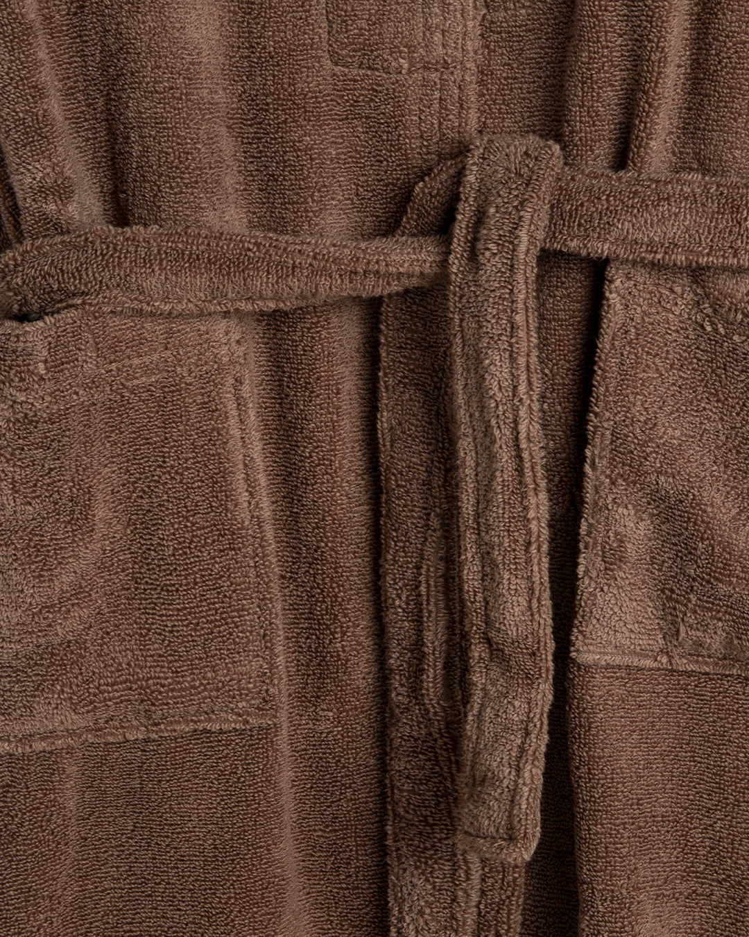 5596090